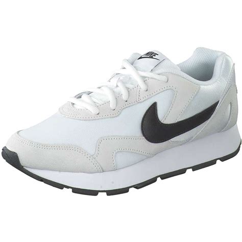 Nike Delfine Sneakers 